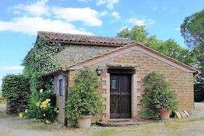 Casale Montemoro With Pool