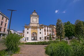 Alma - Near Lake in Salo