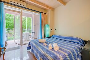 Blue Apartment Desenzano With Wifi