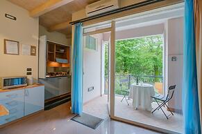 Blue Apartment Desenzano With Wifi