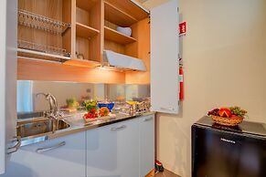 Blue Apartment Desenzano With Wifi