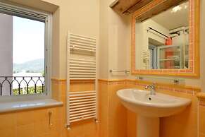 Ginepro Grillo in Camaiore