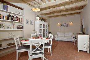 Ginepro Grillo in Camaiore