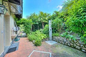 Casa Francesca Garden And View