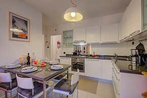 Lenni Apart Swimming Pool and Lake