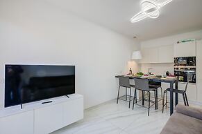 Beachy Vibes- 900m From the Beach