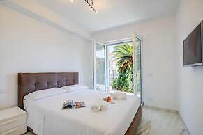 Beachy Vibes- 900m From the Beach