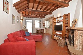 Casa Guna in Asciano