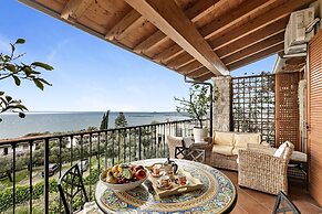 Grotten Loft in Toscolano Maderno