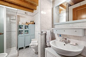 Grotten Loft in Toscolano Maderno