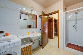 Casa Angiolina Lake Mountain View