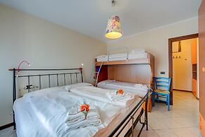 Casa Angiolina Lake Mountain View