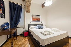 Charming Flat Next to Genoa s Aquarium