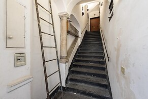 Charming Flat Next to Genoa s Aquarium