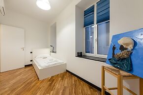 Charming Flat Next to Genoa s Aquarium