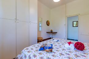 La Rosa - Focette 100mt From sea