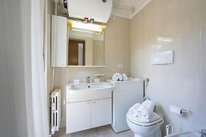 Bram La Fam 32 few Steps From Skiing