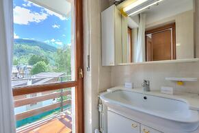 Bram La Fam 32 few Steps From Skiing