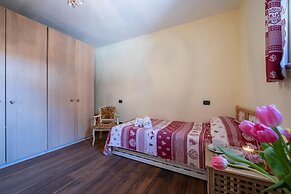 Baita La Ciaburna Skiing Nearby