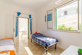 Casa del Mare With Garden Near the Beach