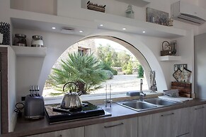 Tenuta Bouganville With Garden And Pool