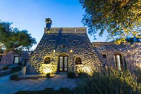 Tenuta Bouganville With Garden And Pool