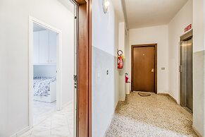 Bedo House Beach Front