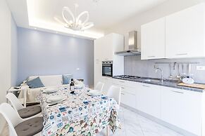 Bedo House Beach Front