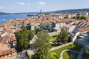 Il Nido Del Cigno Pied Dans l eau