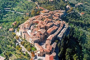 Elm Tree Apt In Farmhouse With Pool