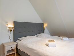 Restyled Holiday Home With 2 Bathrooms, sea at 1km