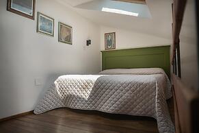 Turquoise Apt City Center