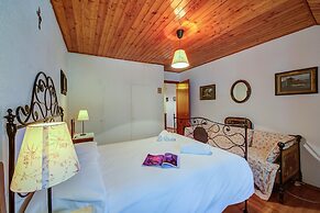 La Tana Dello Scoiattolo Skiing Nearby