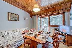 La Tana Dello Scoiattolo Skiing Nearby