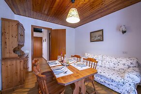 La Tana Dello Scoiattolo Skiing Nearby