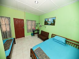 OYO 90209 Bayu Chalet