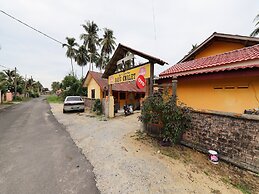 OYO 90209 Bayu Chalet