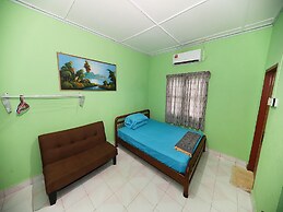 OYO 90209 Bayu Chalet