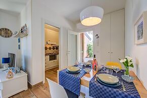 La Casa Accanto With Shared Pool