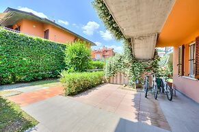 La Casa Accanto With Shared Pool