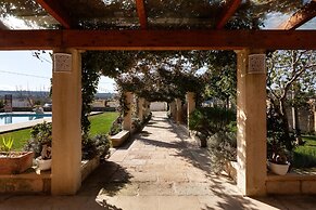 Masseria Misocampo With Garden And Pool