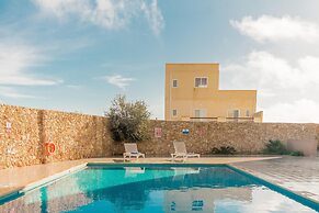 Wellness Hygge Modern Gozitan Apartment