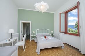 Residenza Oleandro Lake View Luino Center