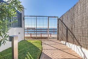 Puerta del mar 2 Beachfront and Pool