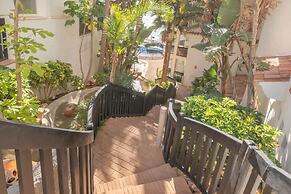 Puerta del mar 2 Beachfront and Pool