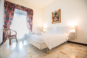 Paradiso Al Mare Shared Pool