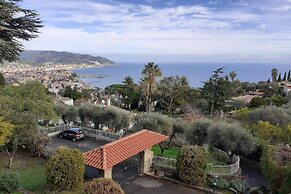 Paradiso Al Mare Shared Pool