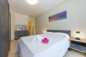 Rivoltella Apt With Pool 600m From Lake