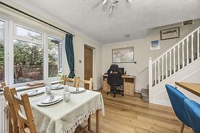 Secret Garden House With Free Parking By My Getaways