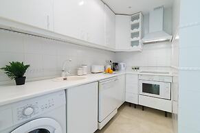 Marbella Este Next Marriott and Nikki B